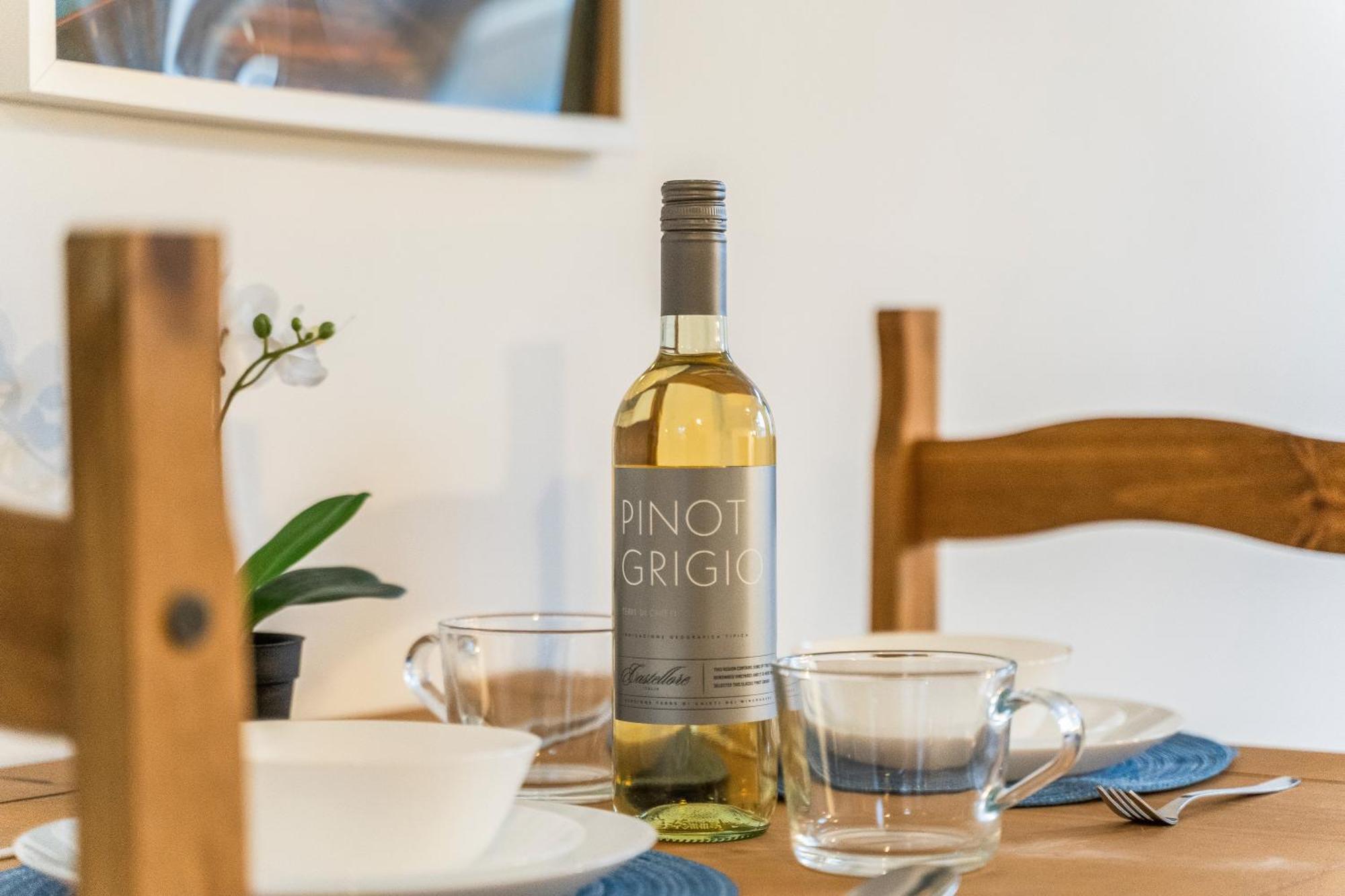Stylish New Apartment - Free Wifi & Netflix - Top Rated - 3Mh Cradley Heath Kültér fotó